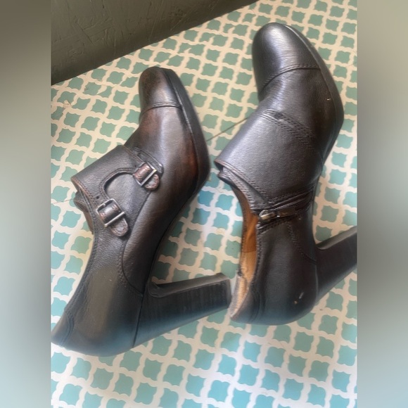 CLARKS Bendables Women's Double Monk Strap Ankle Boot Booties 12 - Picture 3 of 7